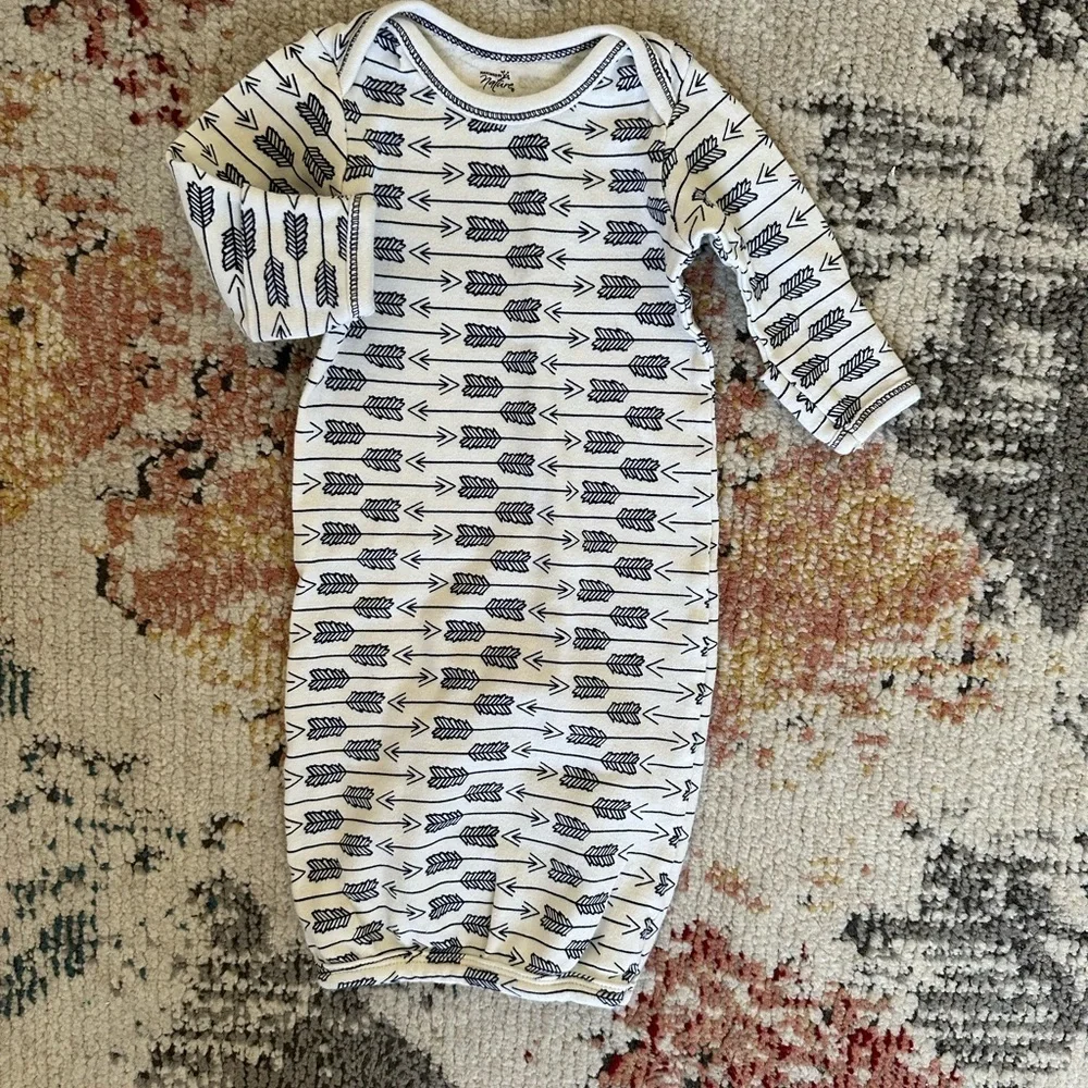 Touched by Nature Baby Boy Preemie NB Organic Cotton Sleep Gown pajamas arrows